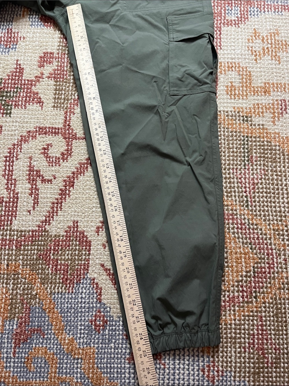 Vuori Cargo Joggers Green Men’s Size Small Performance Athletic Like New - Picture 5 of 9